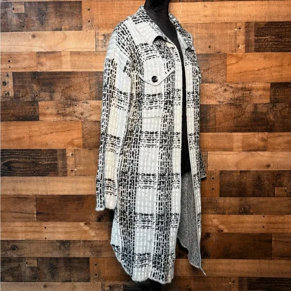 By Design Women's White Gray Black Long Cardigan Sweater Pockets Medium EH 101 - Picture 2 of 6
